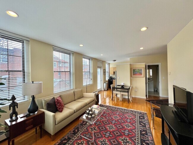 19 Fayette St, Unit 7 in Boston, MA - Building Photo - Building Photo