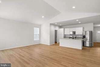 106 Heyford Dr in Stephenson, VA - Building Photo - Building Photo