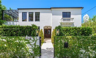 5728 Pine Tree Dr in Miami Beach, FL - Building Photo