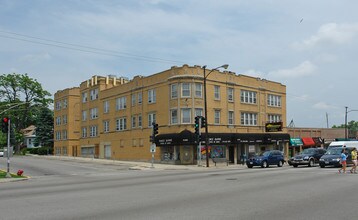 Galewood Apartments in Chicago, IL - Building Photo - Building Photo