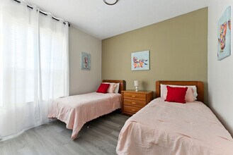 8101 Coconut Pl in Kissimmee, FL - Foto de edificio - Building Photo
