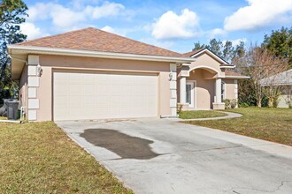 125 Bressler Ln in Palm Coast, FL - Building Photo - Building Photo