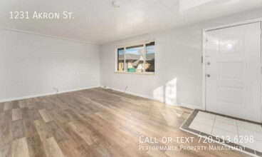 1231 Akron St in Aurora, CO - Building Photo - Building Photo