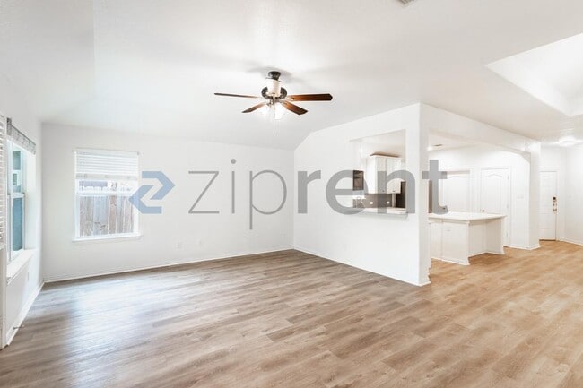 232 Strawberry Blonde Dr in Buda, TX - Building Photo - Building Photo