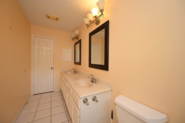 property at 6419 Sutter Park Ln