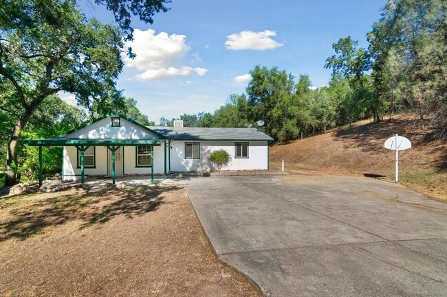 property at 5561 Thompson Hill Rd