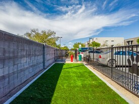 Zone Westgate in Glendale, AZ - Building Photo