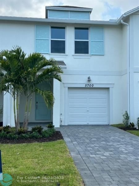property at 5700 SE Edgewater Cir