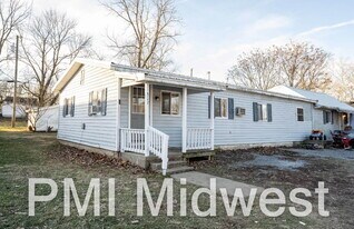 311 Harrison St in Crawfordsville, IN - Building Photo