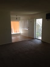 341 N Atlantic Blvd, Unit Available in Alhambra, CA - Building Photo - Building Photo