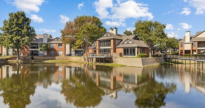 Ashford Apartments in Carrollton, TX - Building Photo - Building Photo