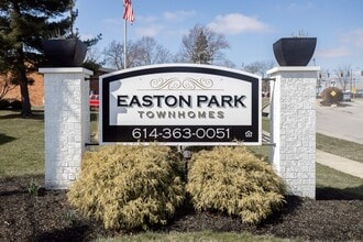 TOWNHOMES AT EASTON PARK in Columbus, OH - Building Photo - Building Photo