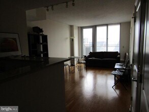 555 Massachusetts Ave NW in Washington, DC - Building Photo - Building Photo
