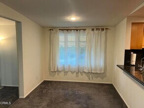 5414 Palm Dr in La Cañada Flintridge, CA - Building Photo - Building Photo