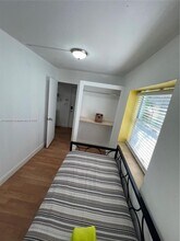 769 NW 10th St in Miami, FL - Building Photo - Building Photo