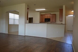 1010 Utopia Ln in Forney, TX - Foto de edificio - Building Photo
