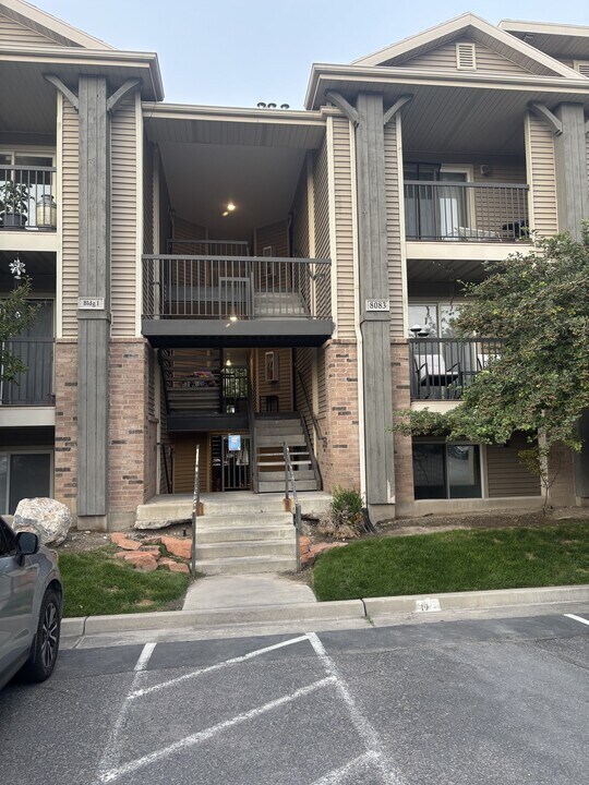 8083 N Ridge Loop E in Eagle Mountain, UT - Building Photo