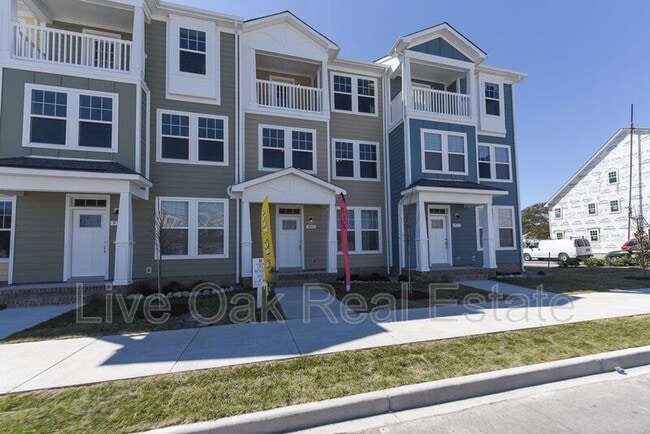 property at 1005 E Ocean View Ave