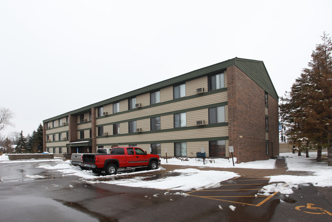 Cunningham Apartments in Minneapolis, MN - Foto de edificio