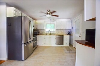 11 Continental Rd in Smithfield, RI - Building Photo - Building Photo
