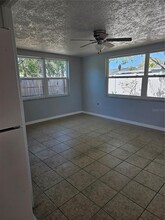 7425 Abalone Dr in Port Richey, FL - Building Photo - Building Photo