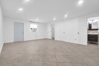 1041 NE 9th Ave, Unit A1 in Fort Lauderdale, FL - Foto de edificio - Building Photo