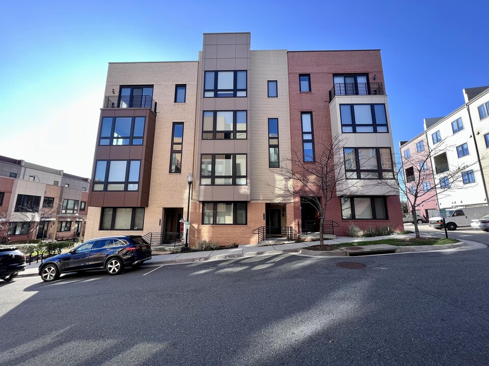 5128 Cambria Wy in Alexandria, VA - Building Photo