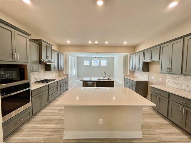 property at 1117 Kerrwood Wy