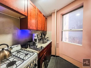 311 E 105th St in New York, NY - Building Photo - Building Photo