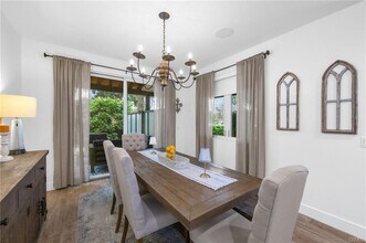 2601 W Chandler Blvd in Burbank, CA - Building Photo - Building Photo