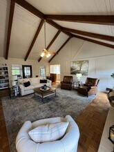 7040 Glenridge Dr in Atlanta, GA - Building Photo - Building Photo