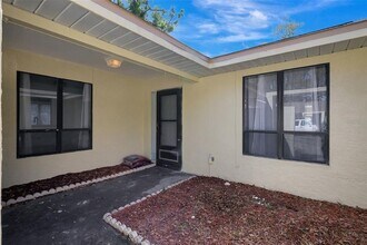 107 Parkside Colony Dr in Tarpon Springs, FL - Building Photo - Building Photo