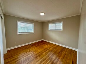 705 Pennington Ave in Thomasville, NC - Building Photo - Building Photo