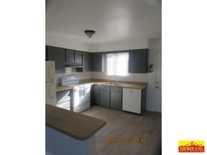 2417 Shawnee Dr in Colorado Springs, CO - Foto de edificio - Building Photo