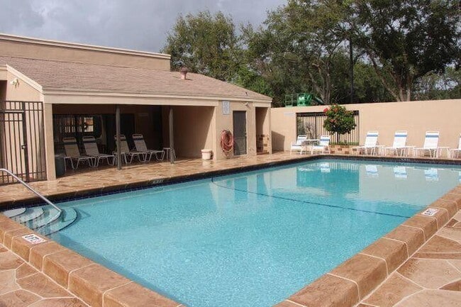 1189 NW 13th St in Boca Raton, FL - Building Photo - Building Photo