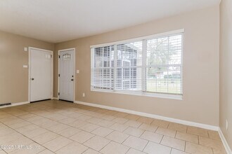 1146 Busac Ave in Jacksonville, FL - Building Photo - Building Photo