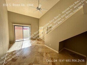 850 S River Dr in Tempe, AZ - Building Photo - Building Photo