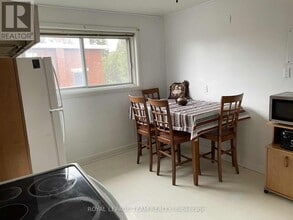 482 Vernon Ave in Ottawa, ON - Building Photo - Building Photo