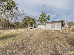 8322 Campanella Dr in Dallas, TX - Building Photo - Building Photo