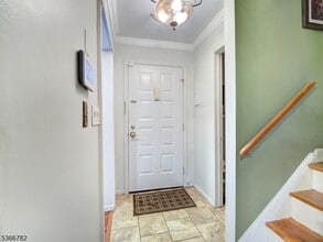 345 Tebe Pl in Union, NJ - Building Photo - Building Photo