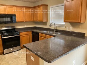 1026 Hawthorn Ln, Unit 4 in Grayson, GA - Foto de edificio - Building Photo