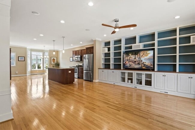 property at 93 N Plymouth Ave
