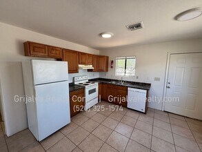 1410 E 16th St in Tucson, AZ - Foto de edificio - Building Photo