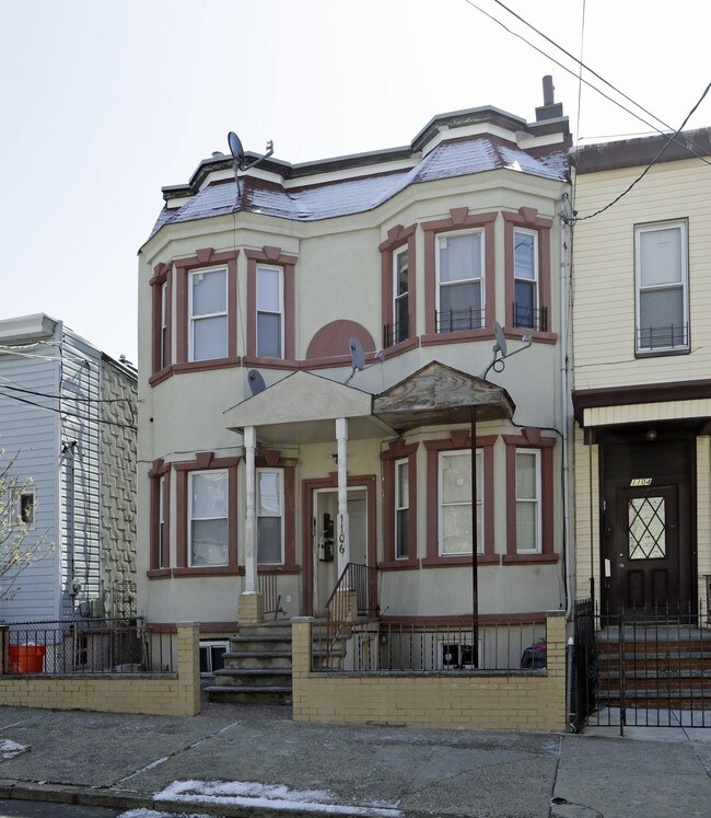 1106 West St in Union City, NJ - Foto de edificio - Building Photo