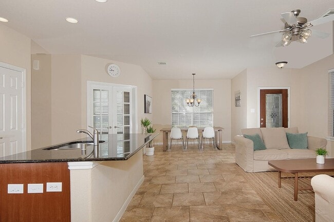 property at 3 Pine Needle Pl