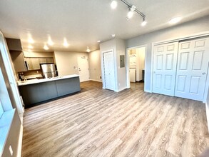2330 Yakima Ct in Tacoma, WA - Building Photo - Building Photo