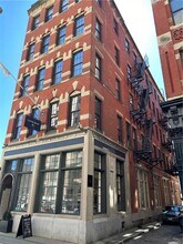 32 Custom House St in Providence, RI - Foto de edificio - Building Photo