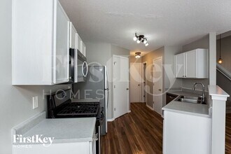 2235 Collins Way in Greenfield, IN - Building Photo - Building Photo