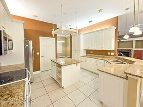 949 SE Gardenbrook Ct in Palm Bay, FL - Building Photo - Building Photo