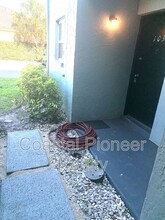 2868 Somerset Park Dr in Tampa, FL - Building Photo - Building Photo